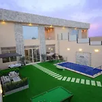 Masurat Chalet